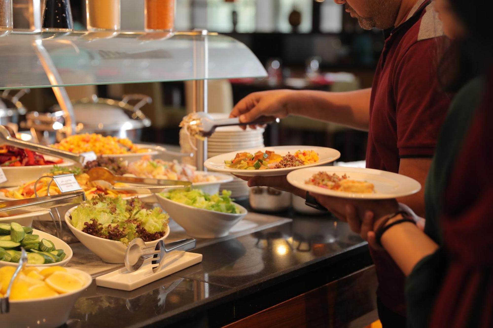 Doubletree By Hilton Hotel Riyadh - Al Muroj Business Gate Kültér fotó