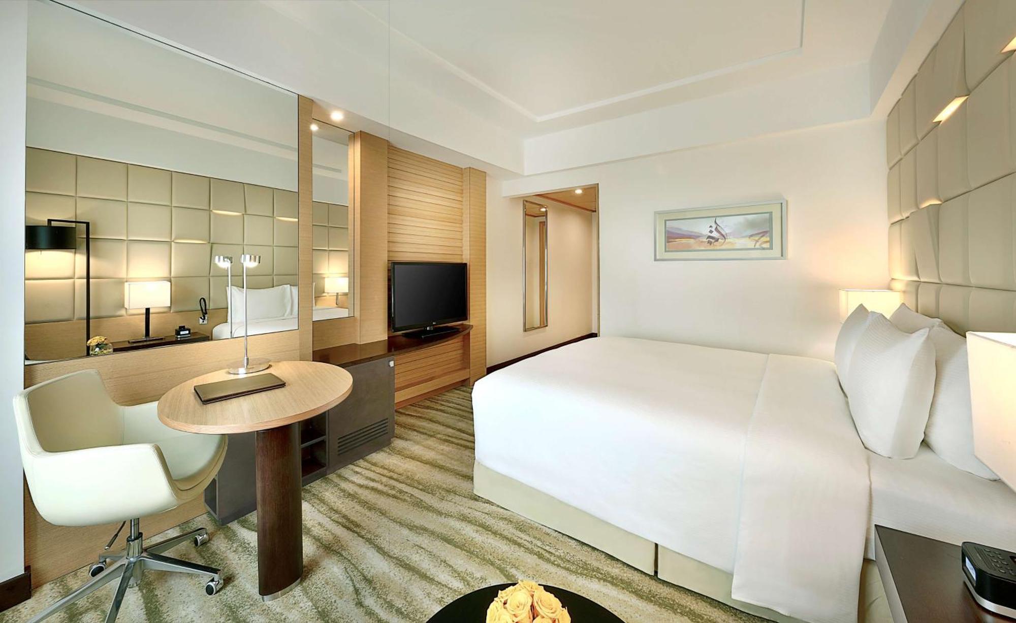 Doubletree By Hilton Hotel Riyadh - Al Muroj Business Gate Kültér fotó