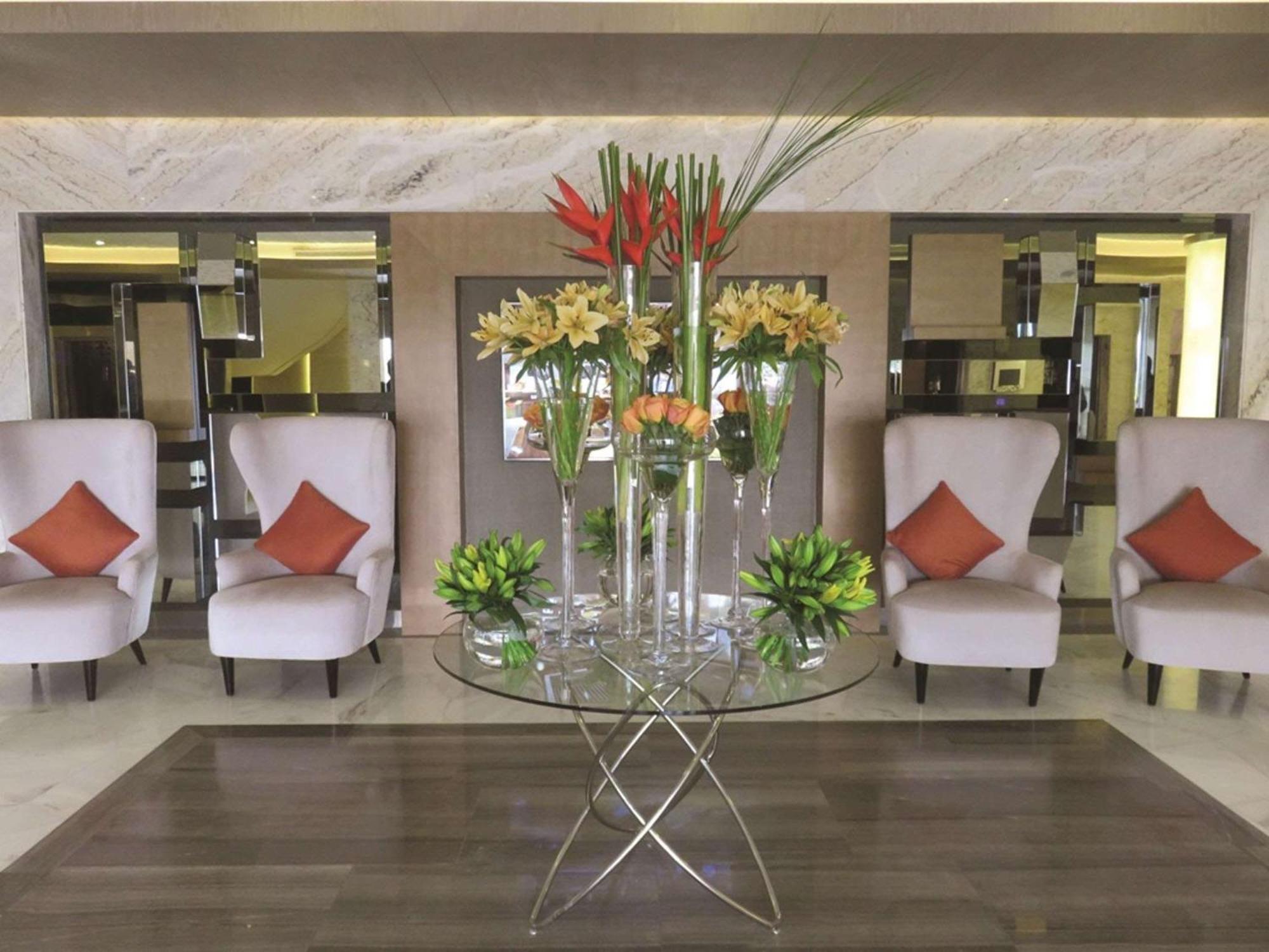 Doubletree By Hilton Hotel Riyadh - Al Muroj Business Gate Kültér fotó